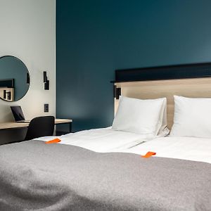 Small Double Room Atrium